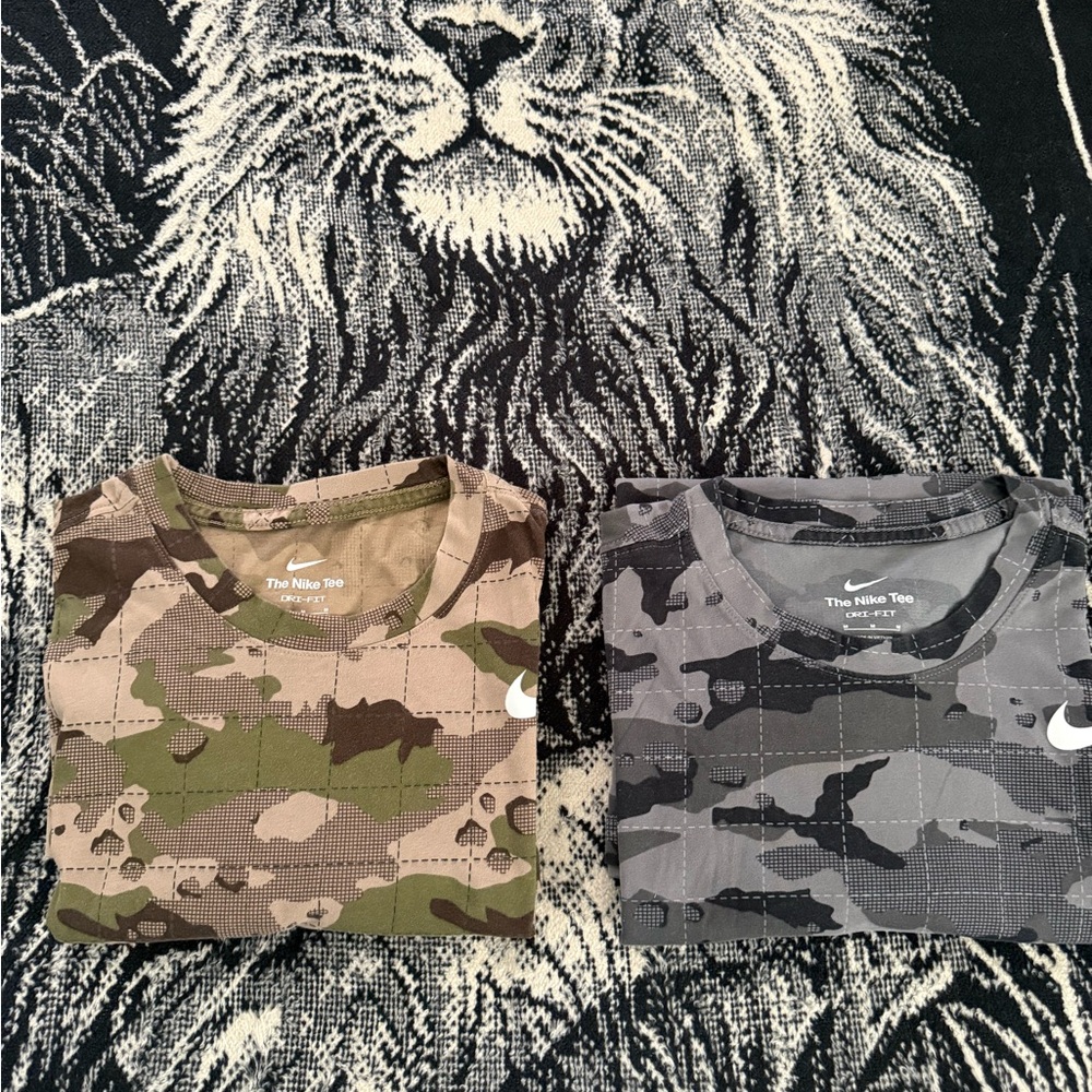 Nike Men’s Olive Green & Cream/Two Tone Grey & Black Camo Short-Sleeve Tee Set